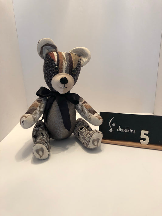 05. Small Bear - One of a Kind